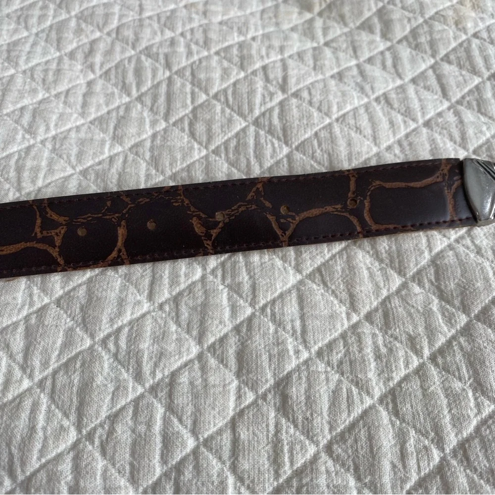 VTG Western Cowgirl Brown Leather Belt Silver Buckle Tip Cowgirl 29-33” Waist